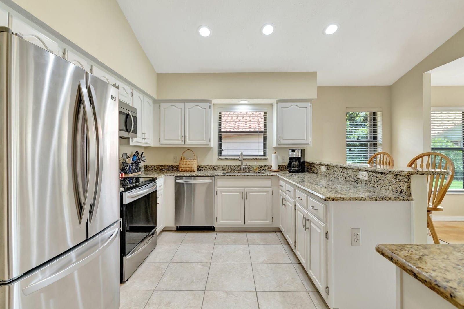 2885 SW Mariposa Circle, Palm City, FL 34990 photo 4