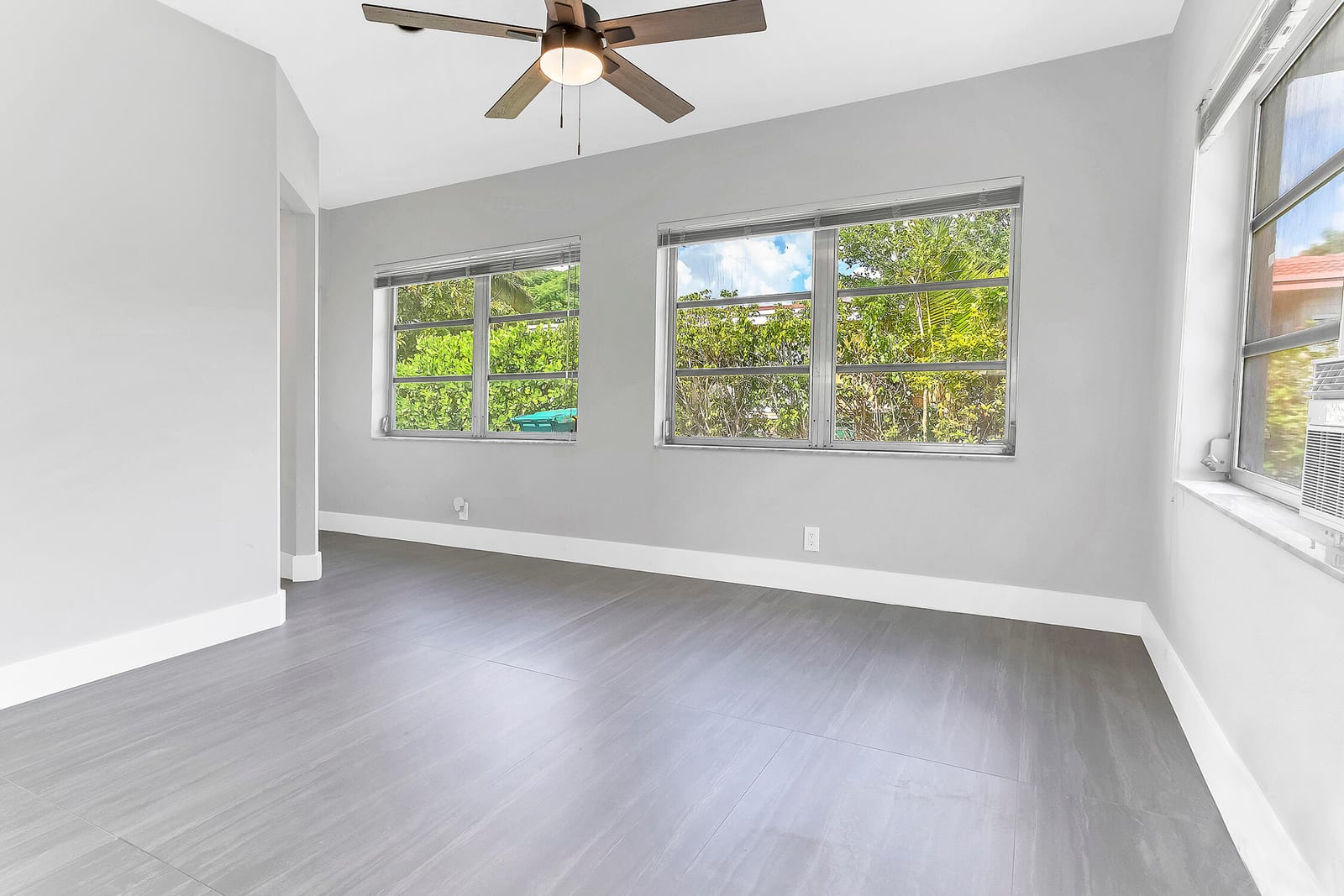 7609 NW 70 Avenue, Tamarac, FL 33321 photo 11