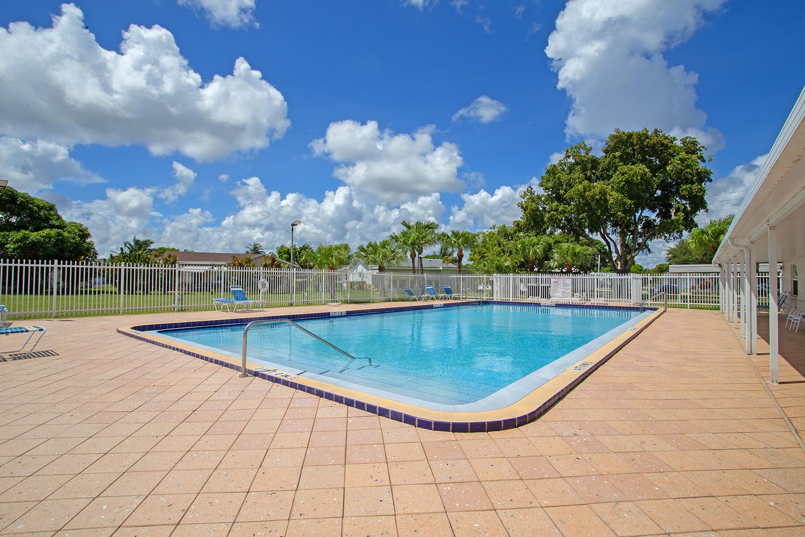 7609 NW 70 Avenue, Tamarac, FL 33321 photo 27