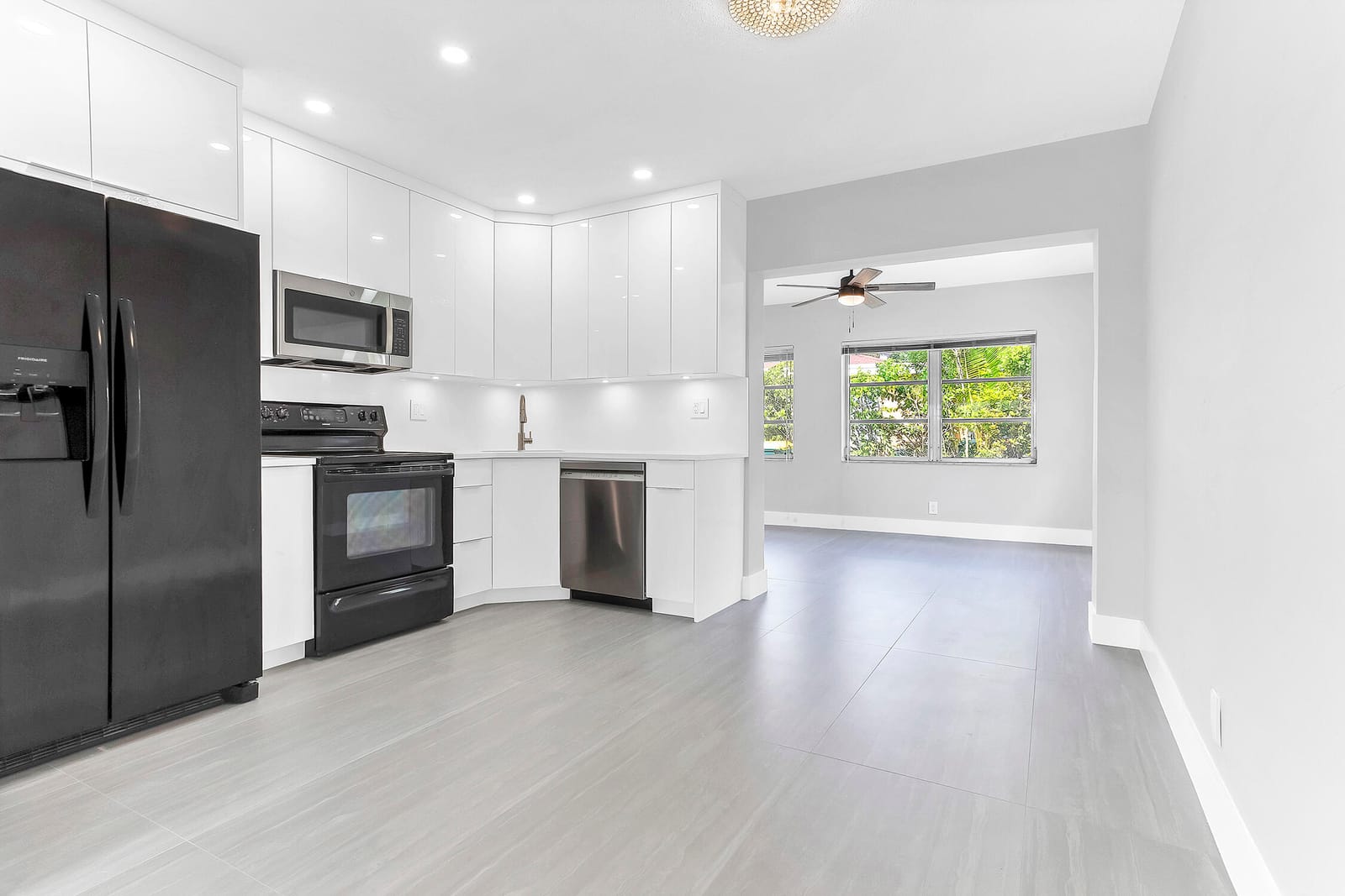 7609 NW 70 Avenue, Tamarac, FL 33321 photo 6