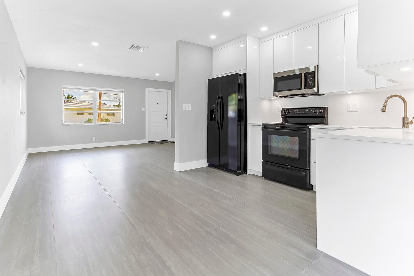 7609 NW 70 Avenue, Tamarac, FL 33321 photo 9