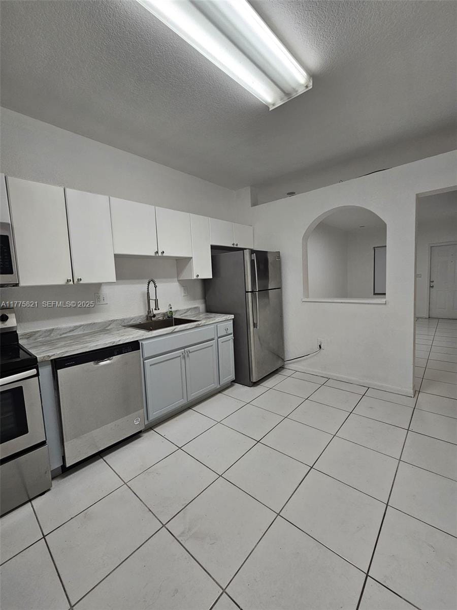 6900 NW 179th Street 101-1, Hialeah, FL 33015 photo 2