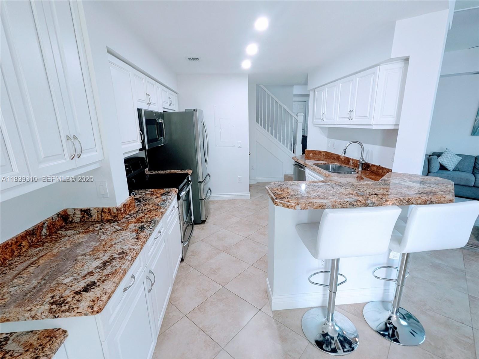 1900 Oceanwalk Lane 123 — photo 7