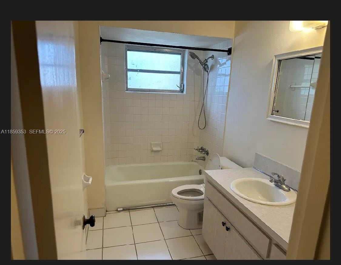 1239 Mariposa Avenue 3, Coral Gables, FL 33146 photo 14
