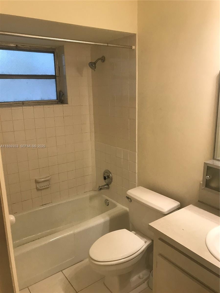 1239 Mariposa Avenue 3, Coral Gables, FL 33146 photo 10