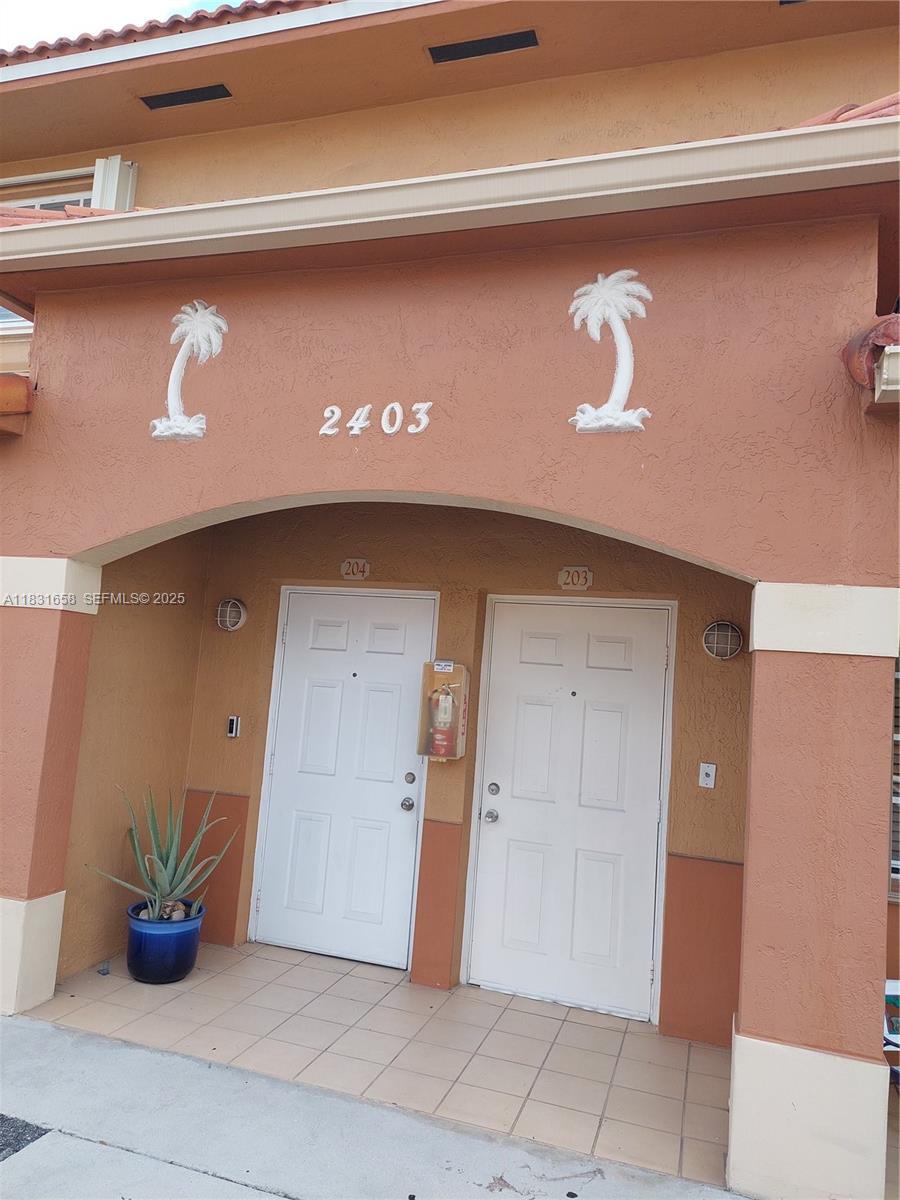 2403 W 76th Street 203, Hialeah, FL 33016, Hialeah