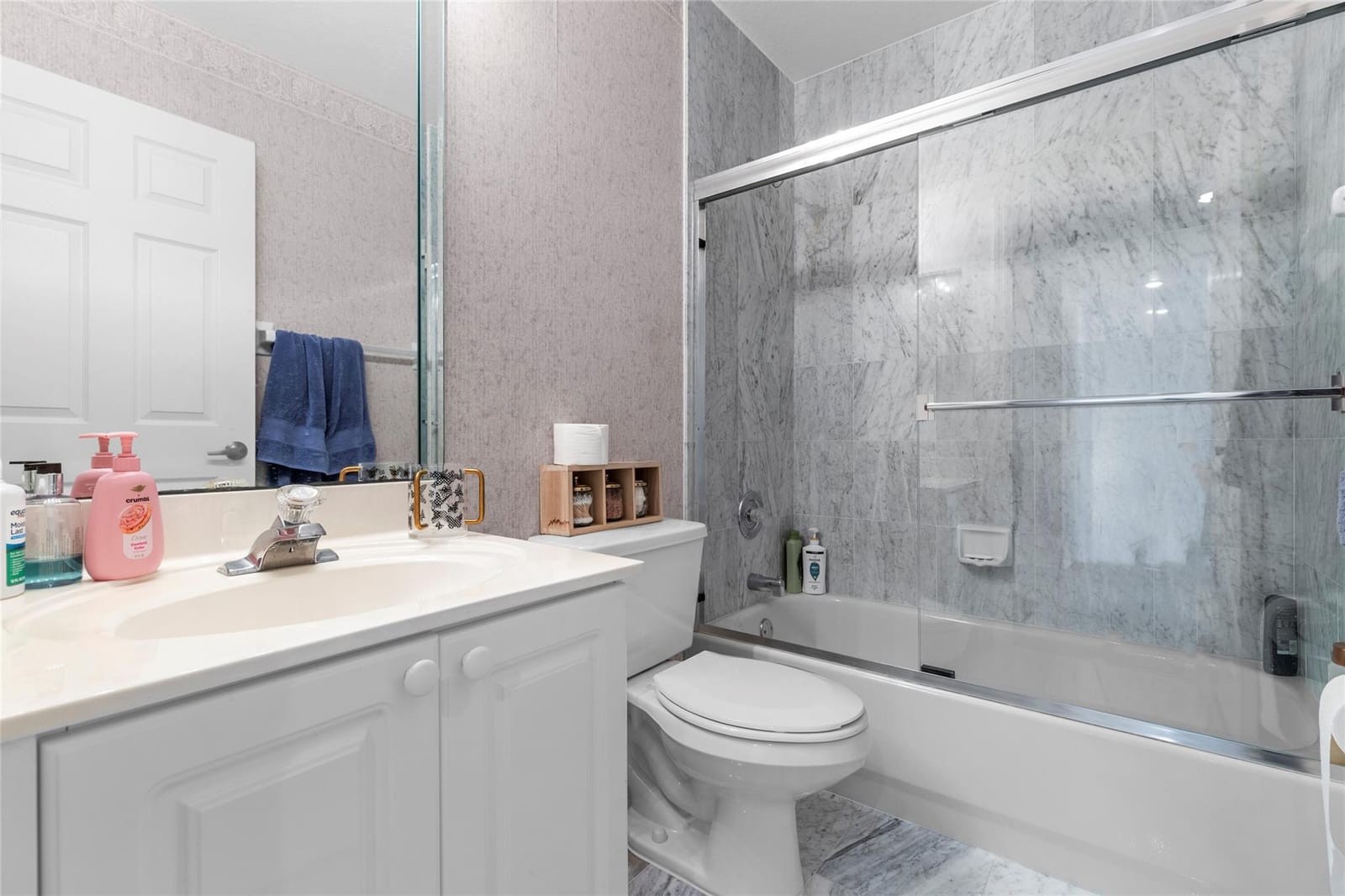 1430 N Trafalgar Circle — photo 11