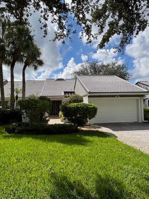 4 Clubhouse Lane — photo 2