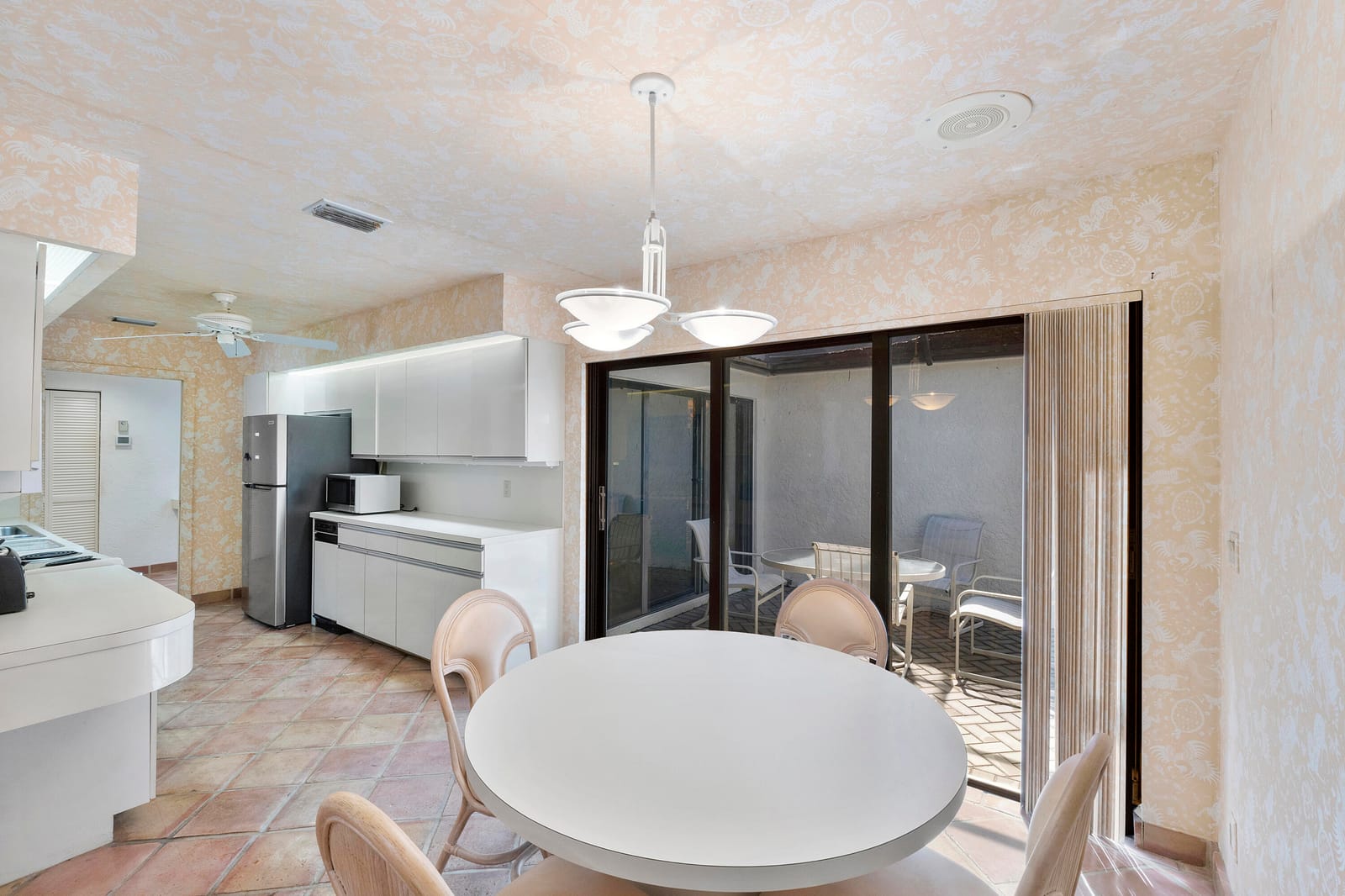 4 Clubhouse Lane, Boynton Beach, FL 33436 photo 18