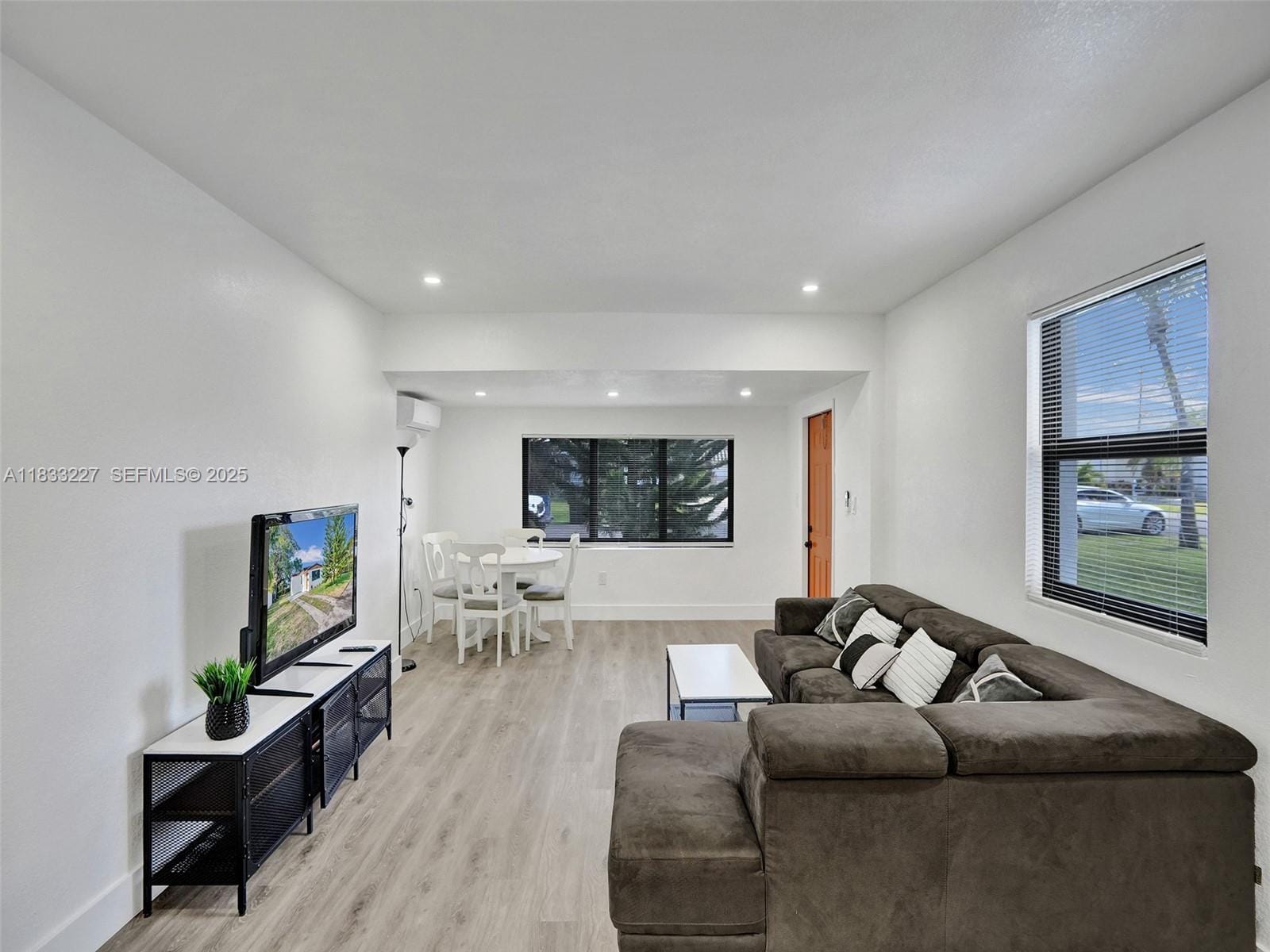 905 SW 22nd Street — photo 5