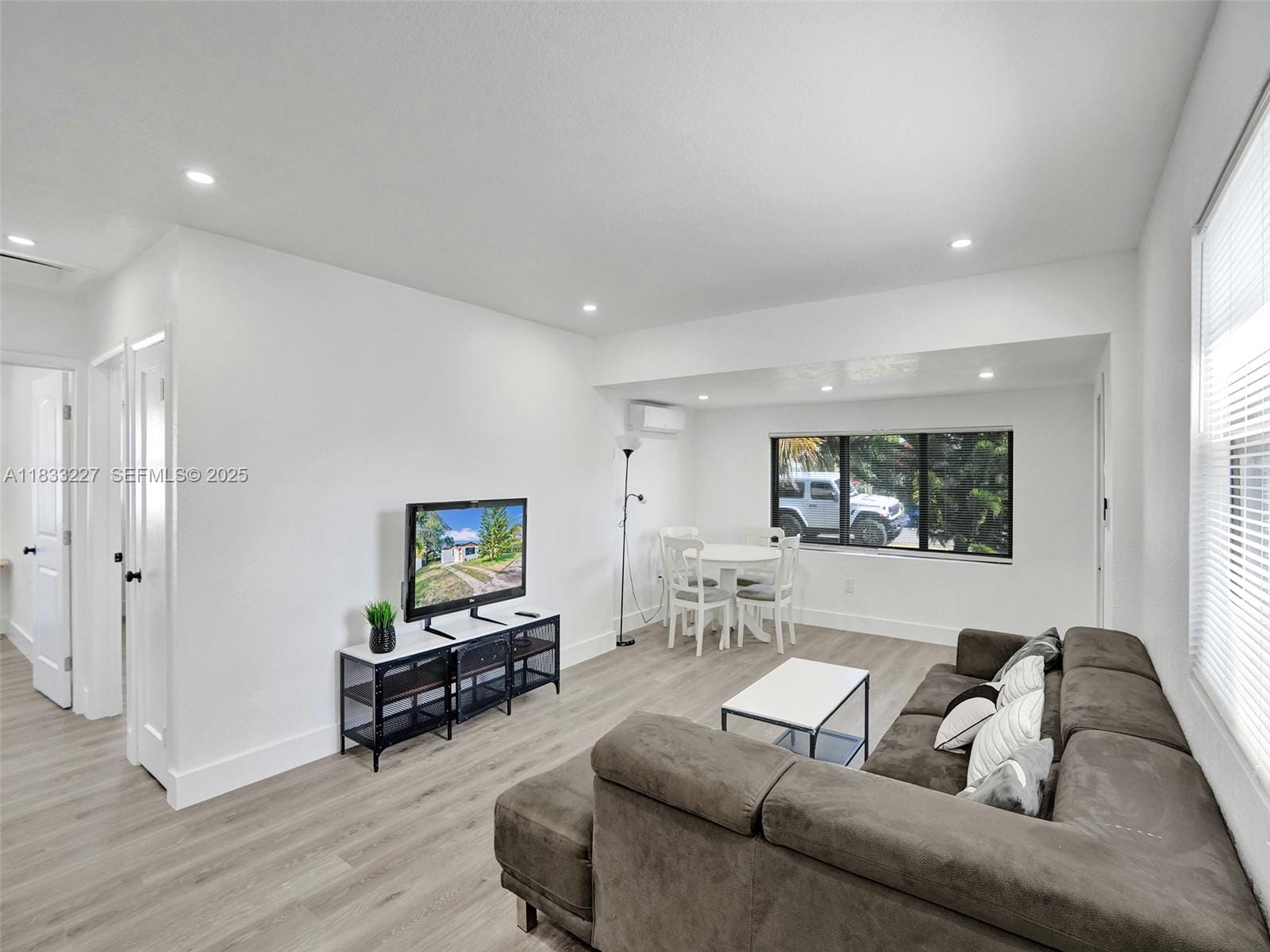 905 SW 22nd Street — photo 6
