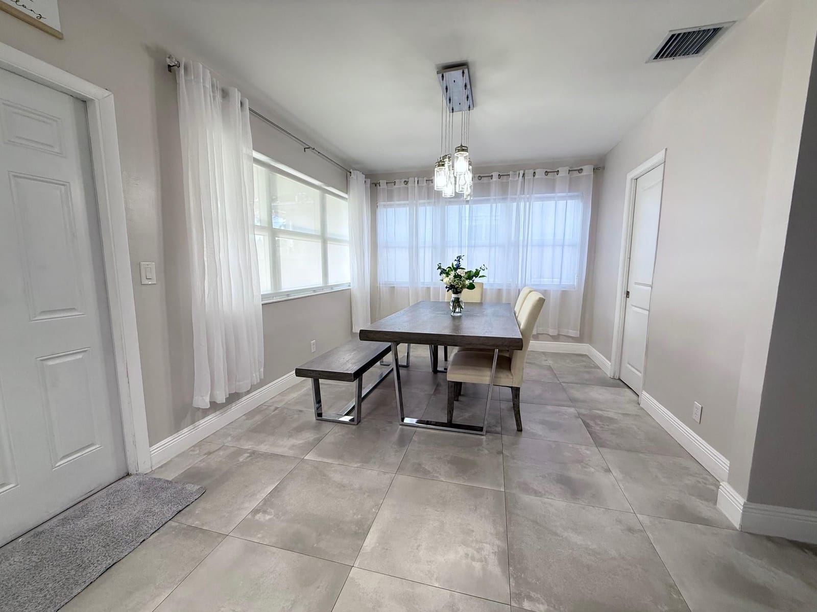 2340 N 58th Terrace — photo 6