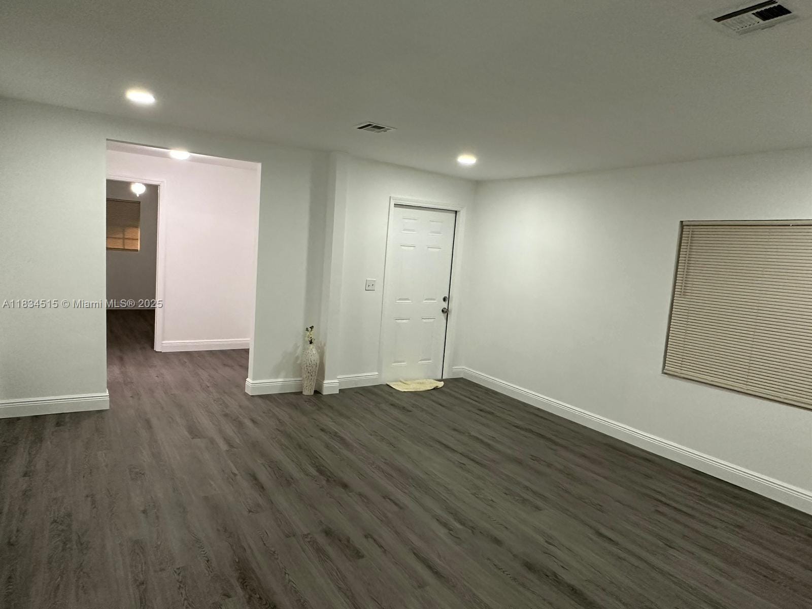 125 SW 11th Avenue, South Bay, FL 33493 photo 6