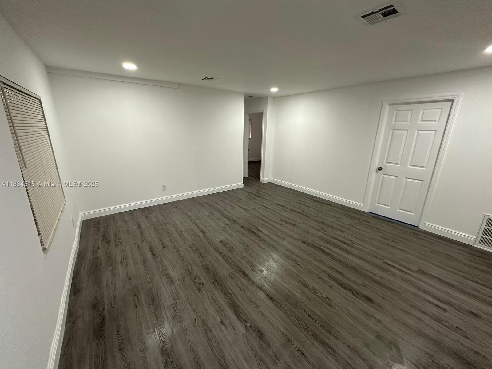 125 SW 11th Avenue, South Bay, FL 33493 photo 7