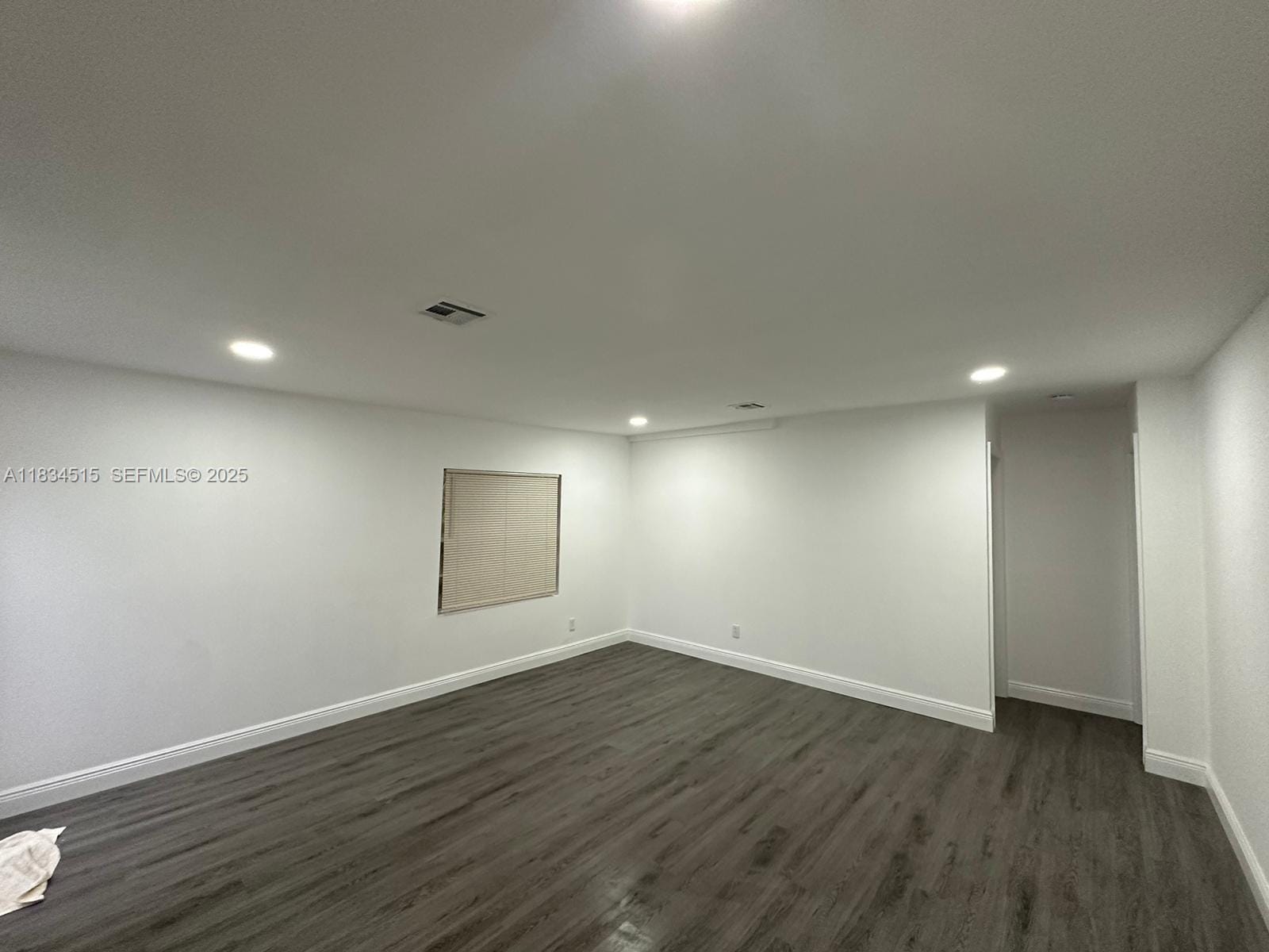 125 SW 11th Avenue, South Bay, FL 33493 photo 8