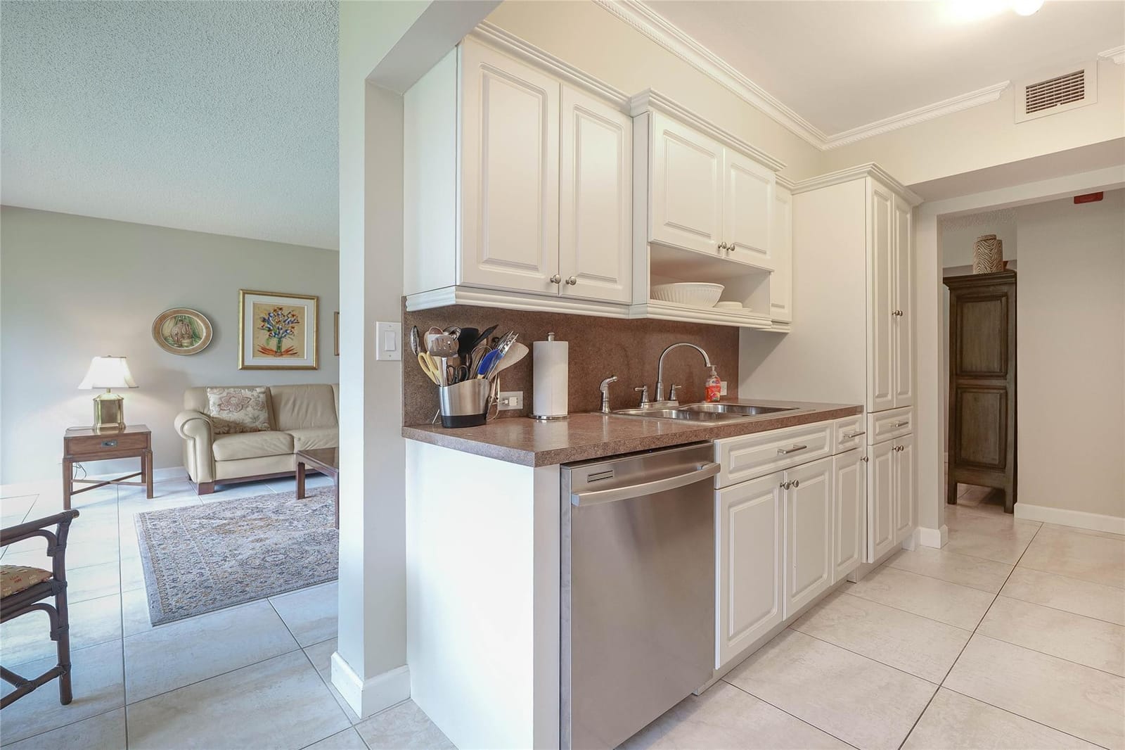 7200 Radice Court 204, Lauderhill, FL 33319 photo 11