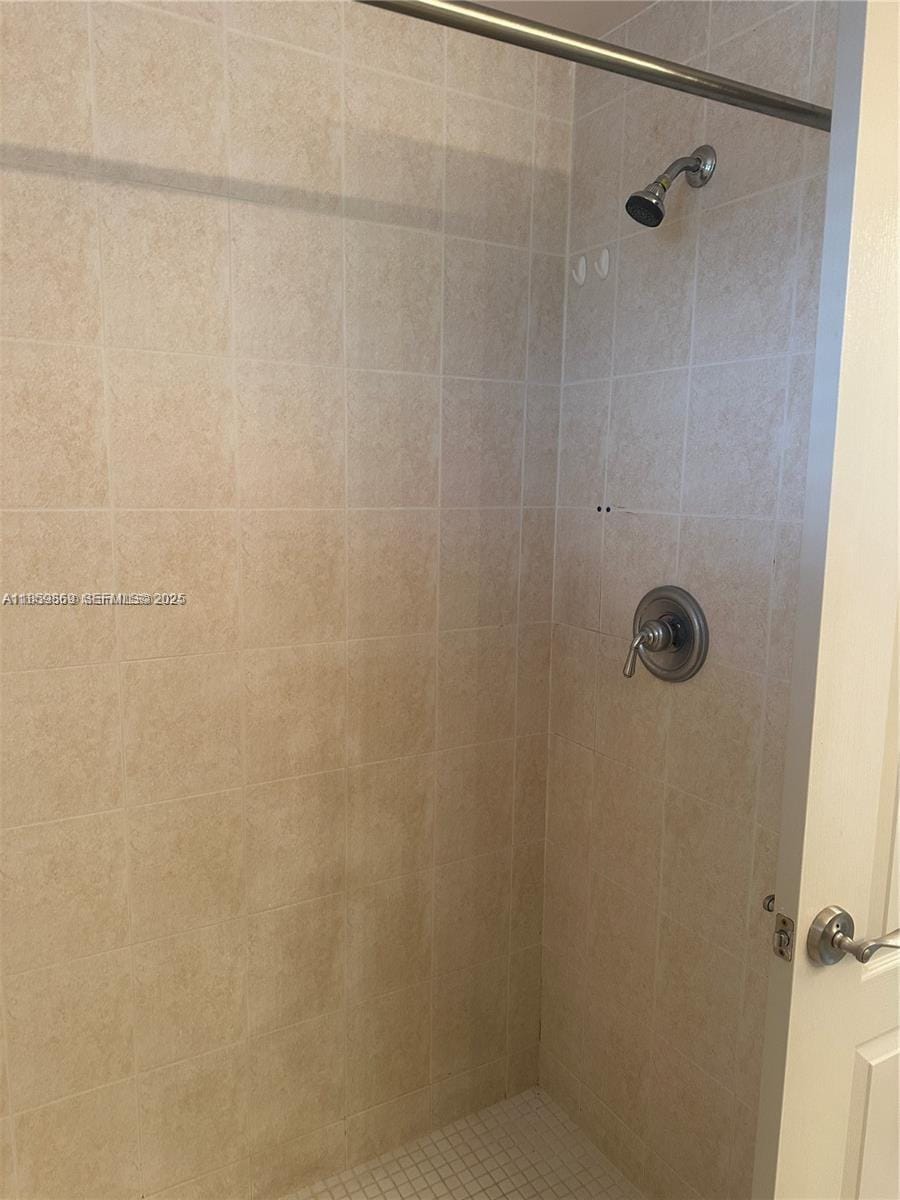 2400 SW 27th Avenue 406 — photo 11
