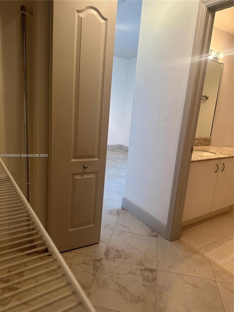 2400 SW 27th Avenue 406, Miami, FL 33145 photo 13