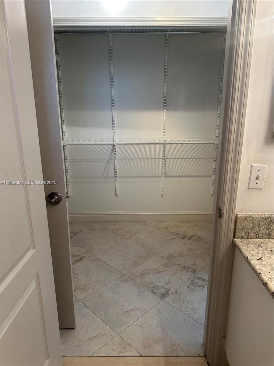 2400 SW 27th Avenue 406, Miami, FL 33145 photo 15