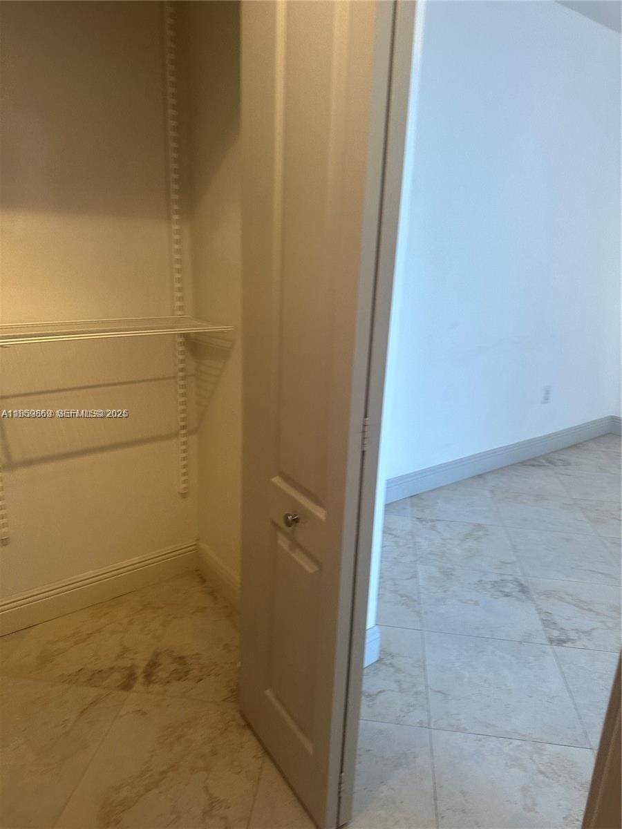 2400 SW 27th Avenue 406, Miami, FL 33145 photo 17
