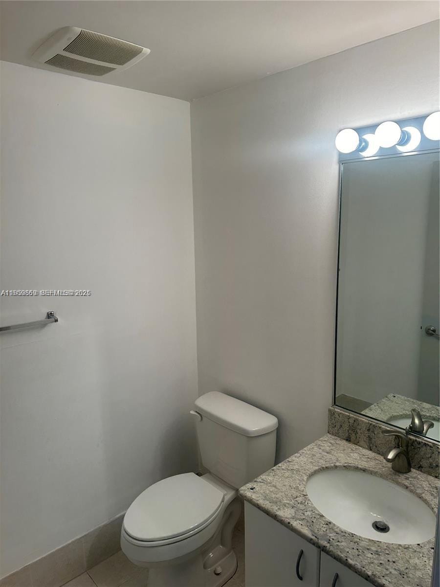 2400 SW 27th Avenue 406 — photo 3