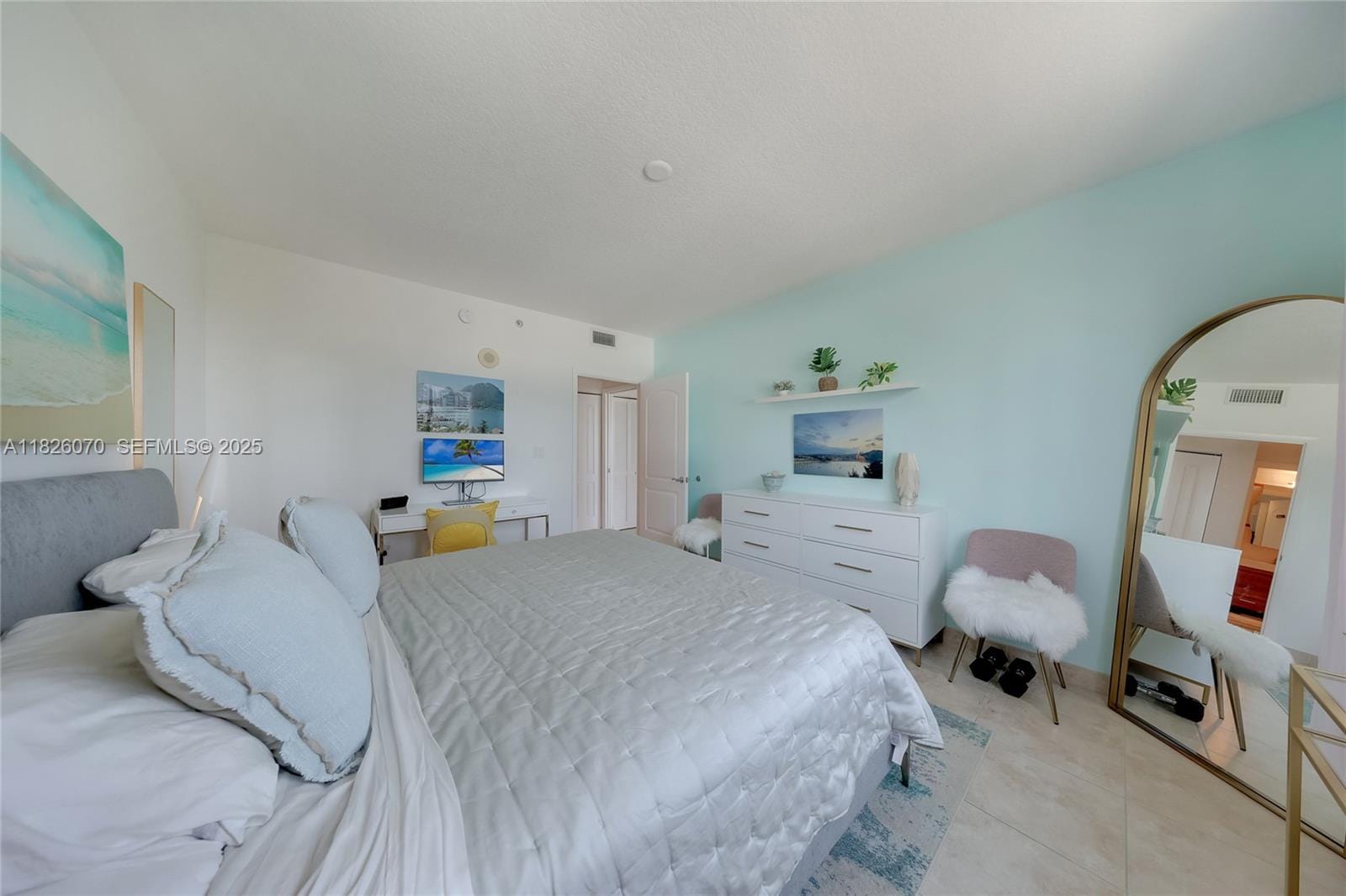 110 Washington Avenue 1611, Miami Beach, FL 33139 photo 12