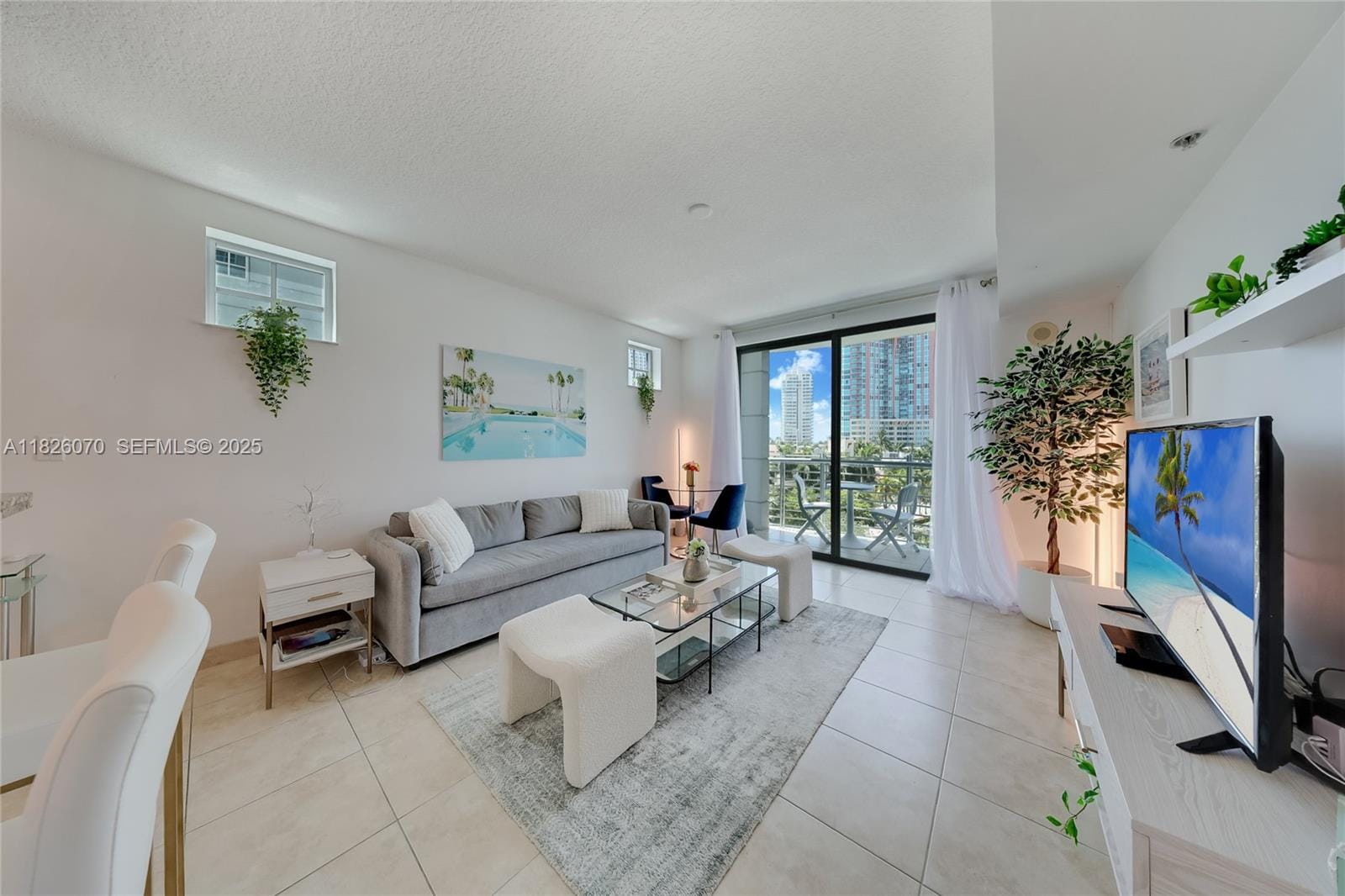 110 Washington Avenue 1611, Miami Beach, FL 33139 photo 3