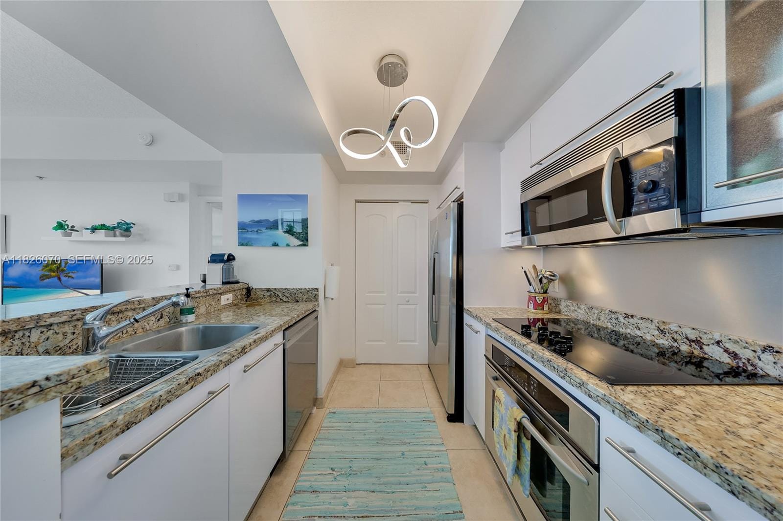 110 Washington Avenue 1611, Miami Beach, FL 33139 photo 5