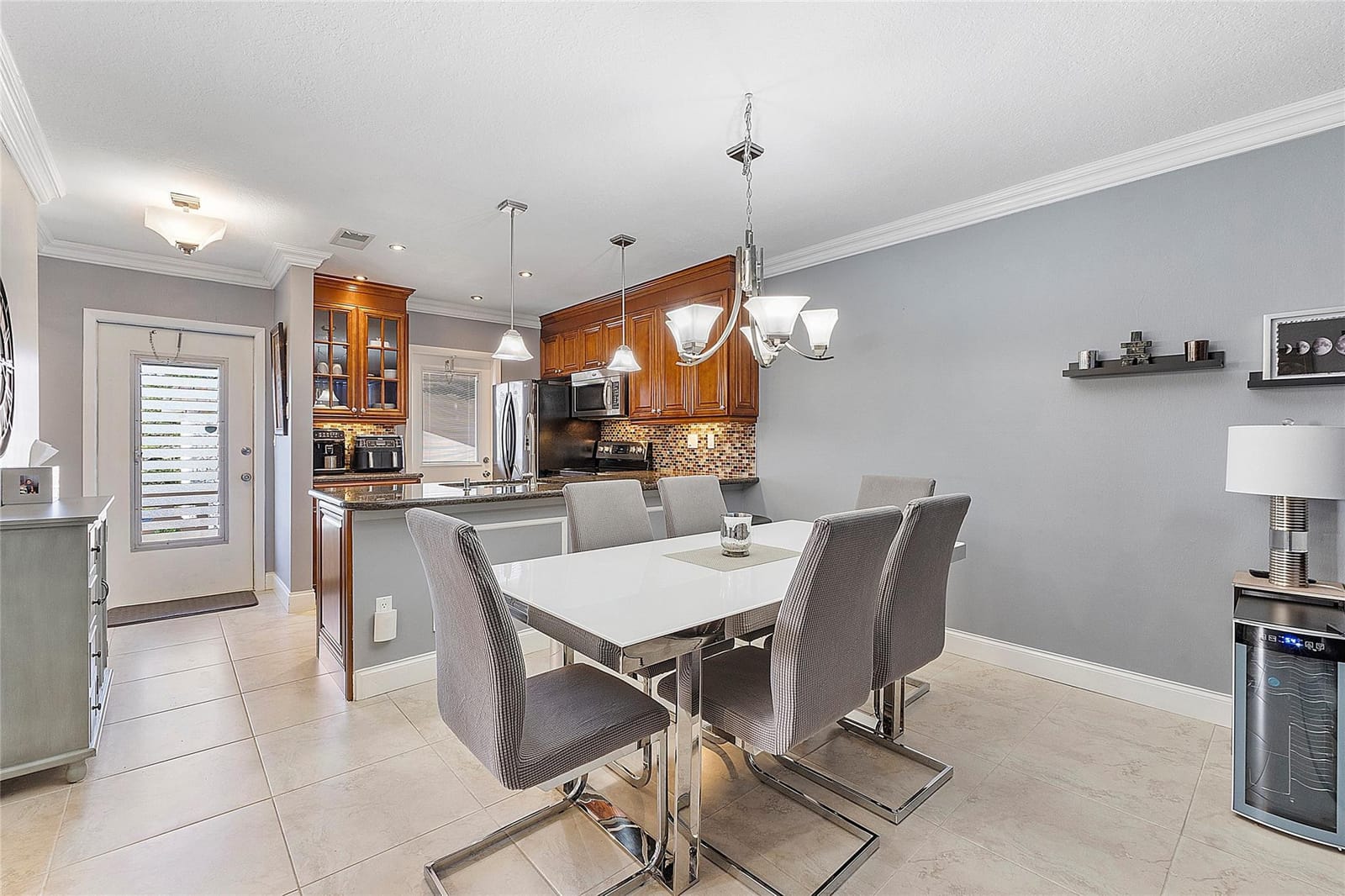 5051 W Oakland Park Boulevard 301 — photo 7