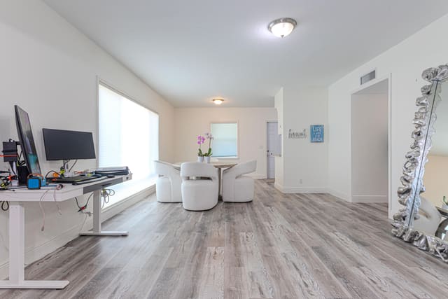 408 S 9th Street, Lantana, FL 33462
