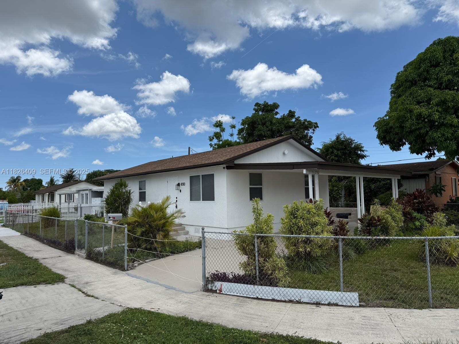 4380 NW 168th Terrace, Miami Gardens, FL 33055 photo 2