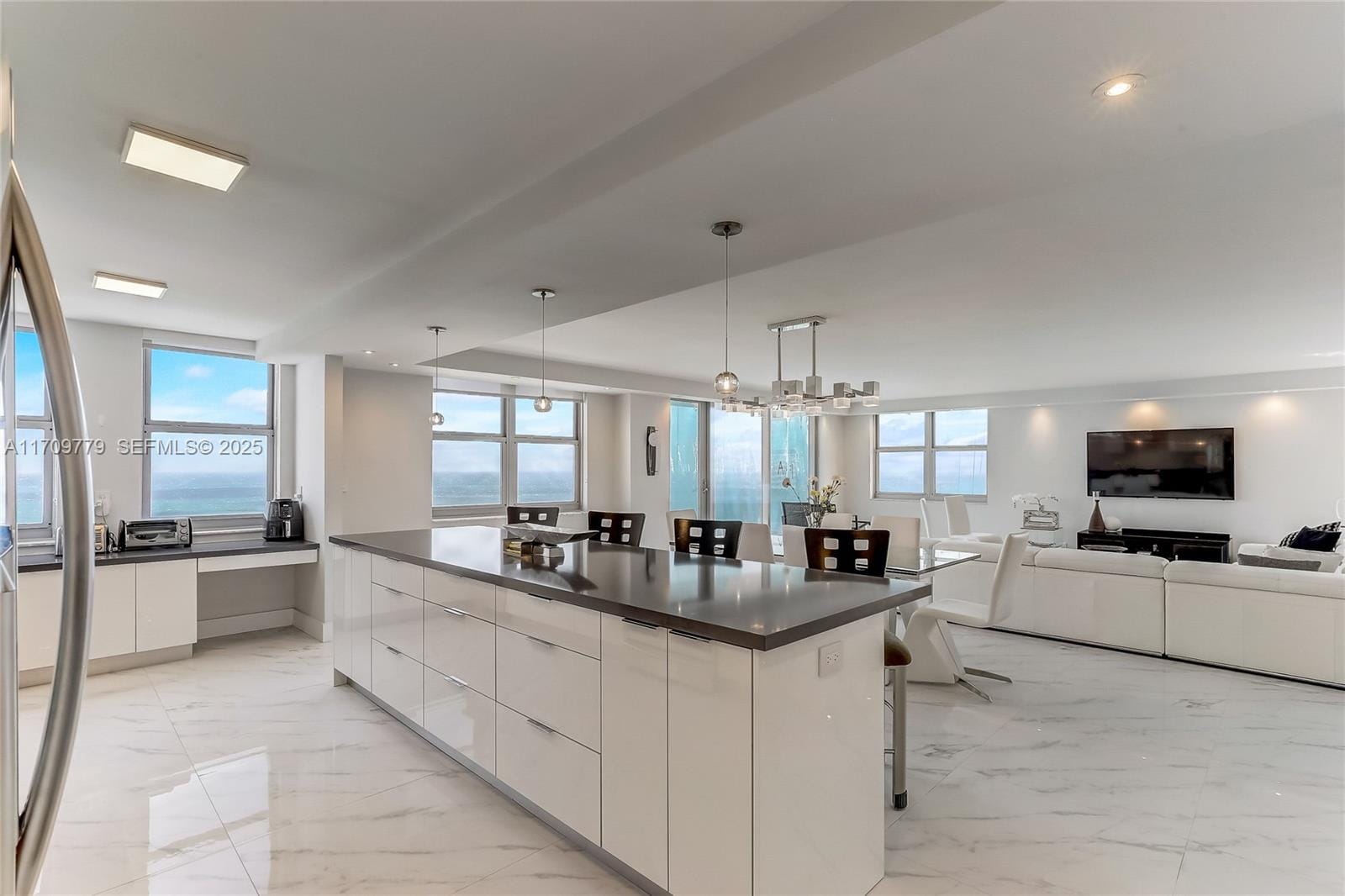 1912 S Ocean Drive 17A — photo 12