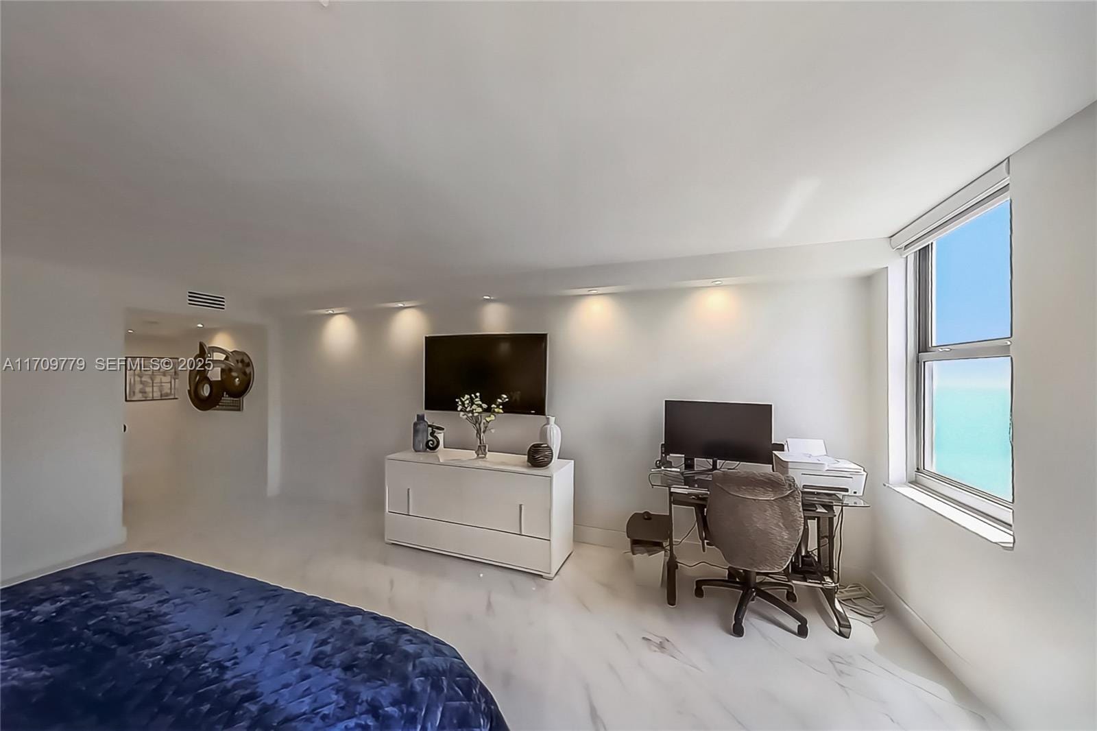 1912 S Ocean Drive 17A, Hallandale Beach, FL 33009 photo 18