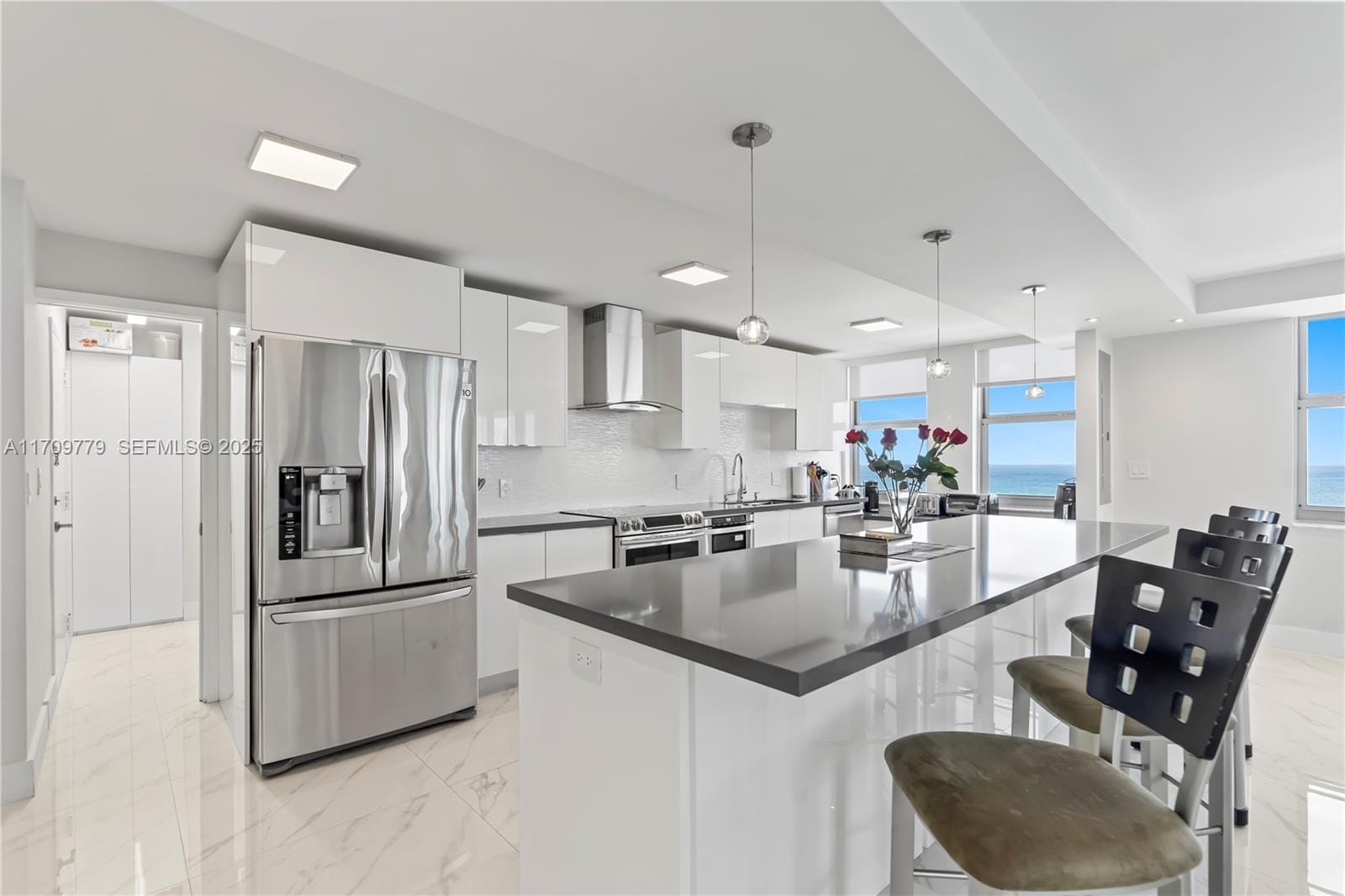 1912 S Ocean Drive 17A — photo 3