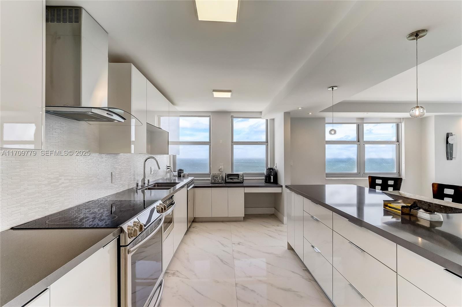 1912 S Ocean Drive 17A — photo 10