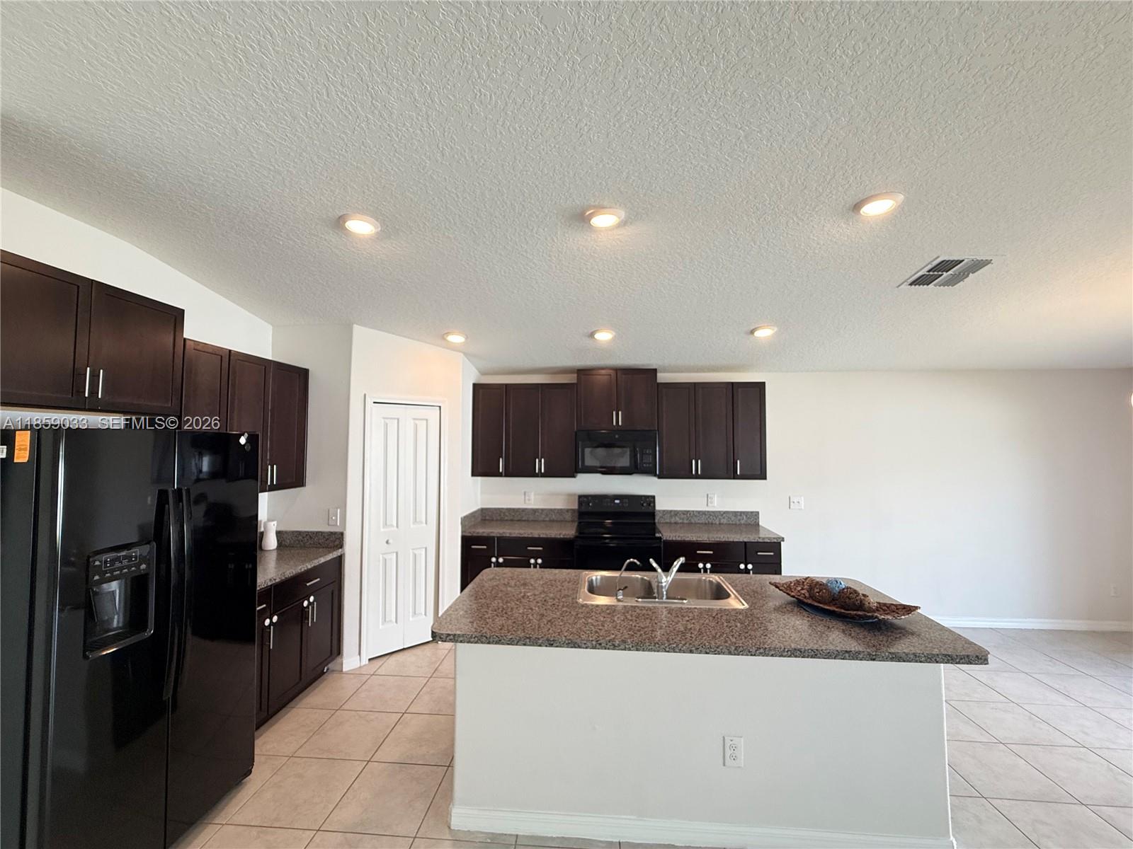 39889 Harmon Grove Court — photo 8