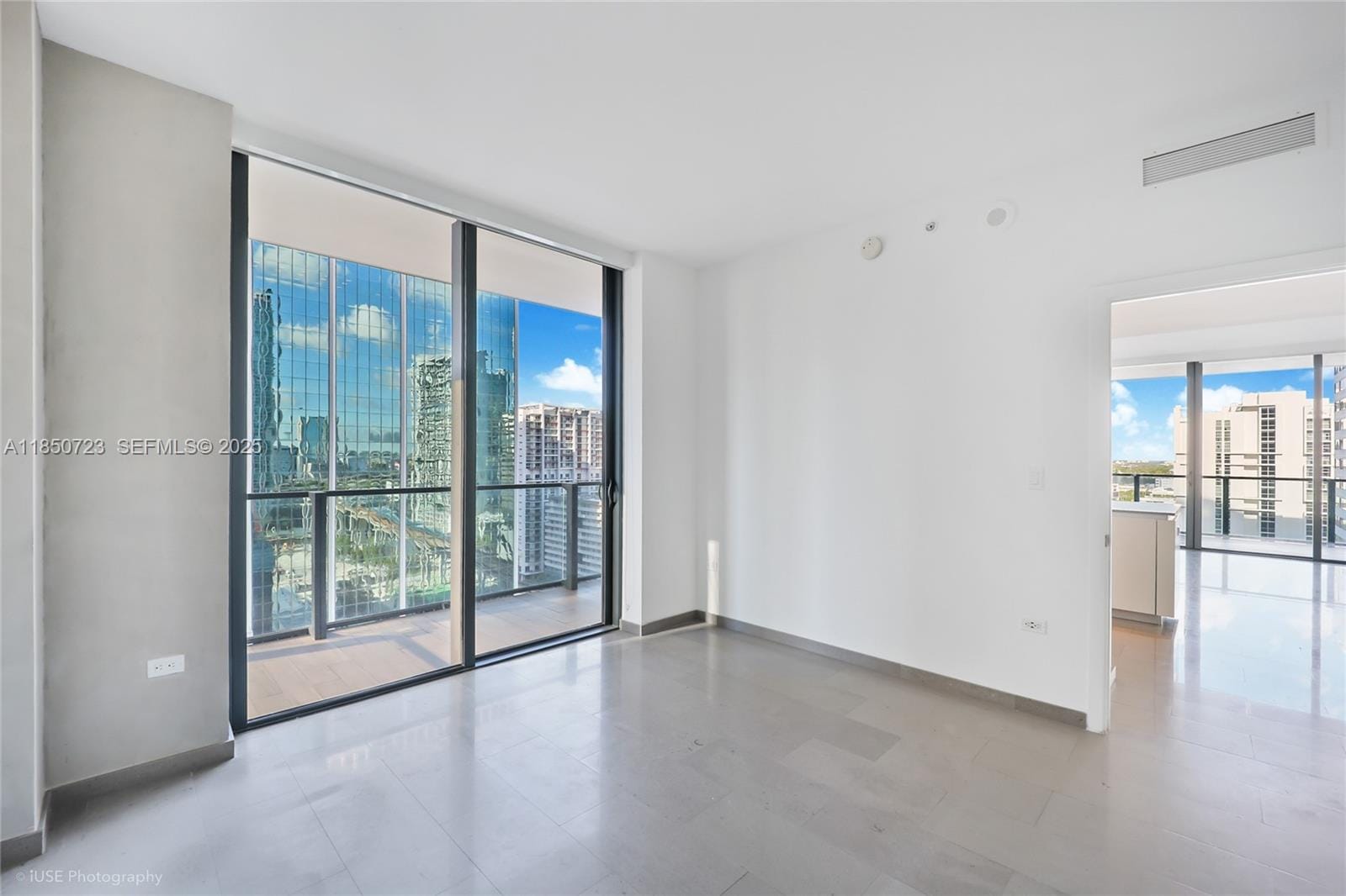 88 SW 7th Street 1202, Miami, FL 33130 photo 4