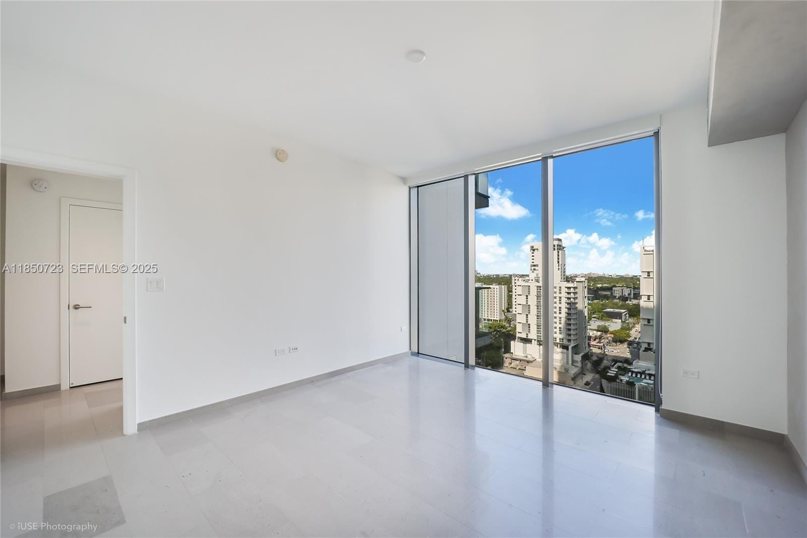 88 SW 7th Street 1202, Miami, FL 33130 photo 8