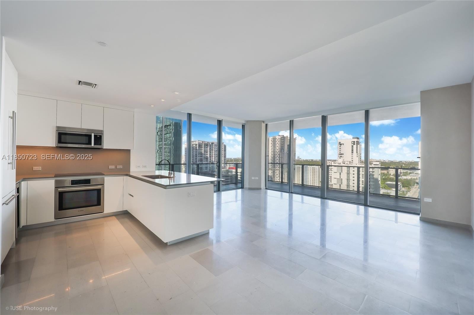 88 SW 7th Street 1202, Miami, FL 33130