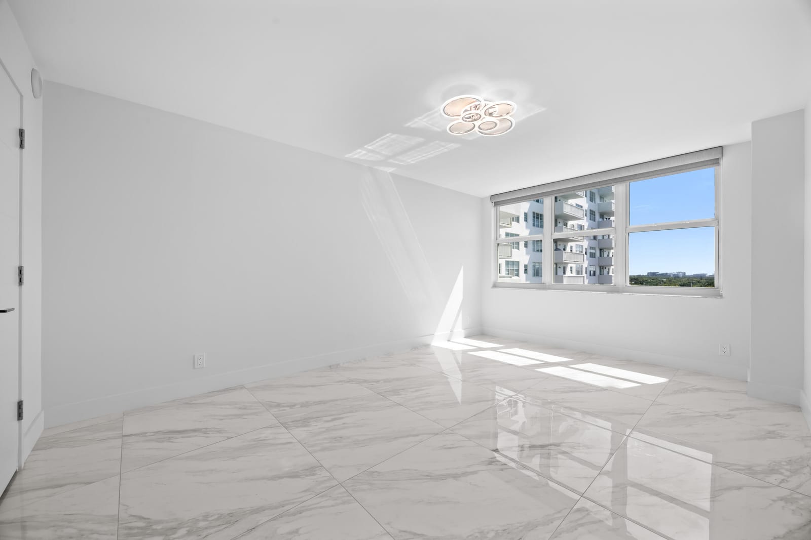 137 Golden Isles Drive 914 — photo 12