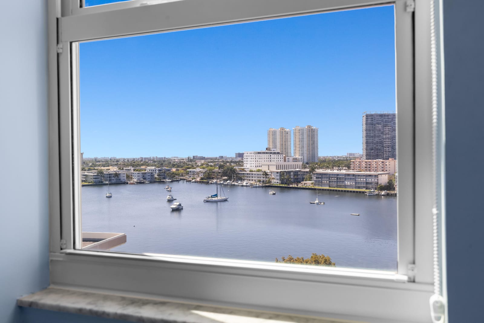 137 Golden Isles Drive 914, Hallandale Beach, FL 33009 photo 25