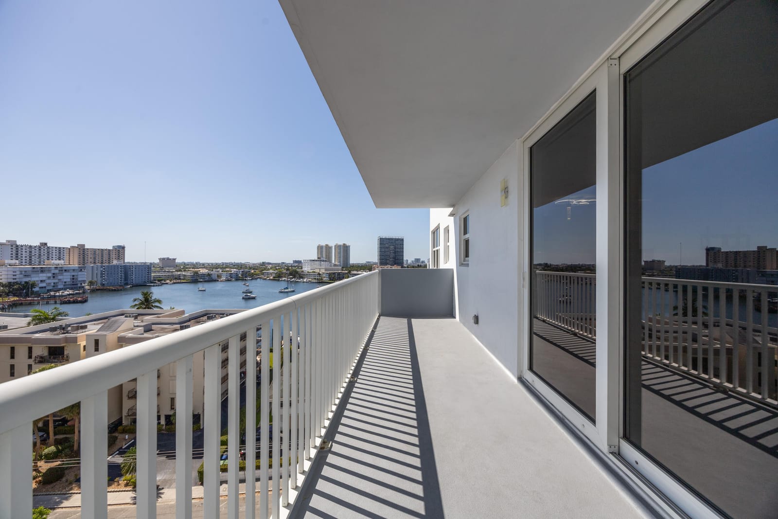 137 Golden Isles Drive 914, Hallandale Beach, FL 33009 photo 30