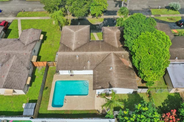 9348 NW 24th Place, Pembroke Pines, FL 33024