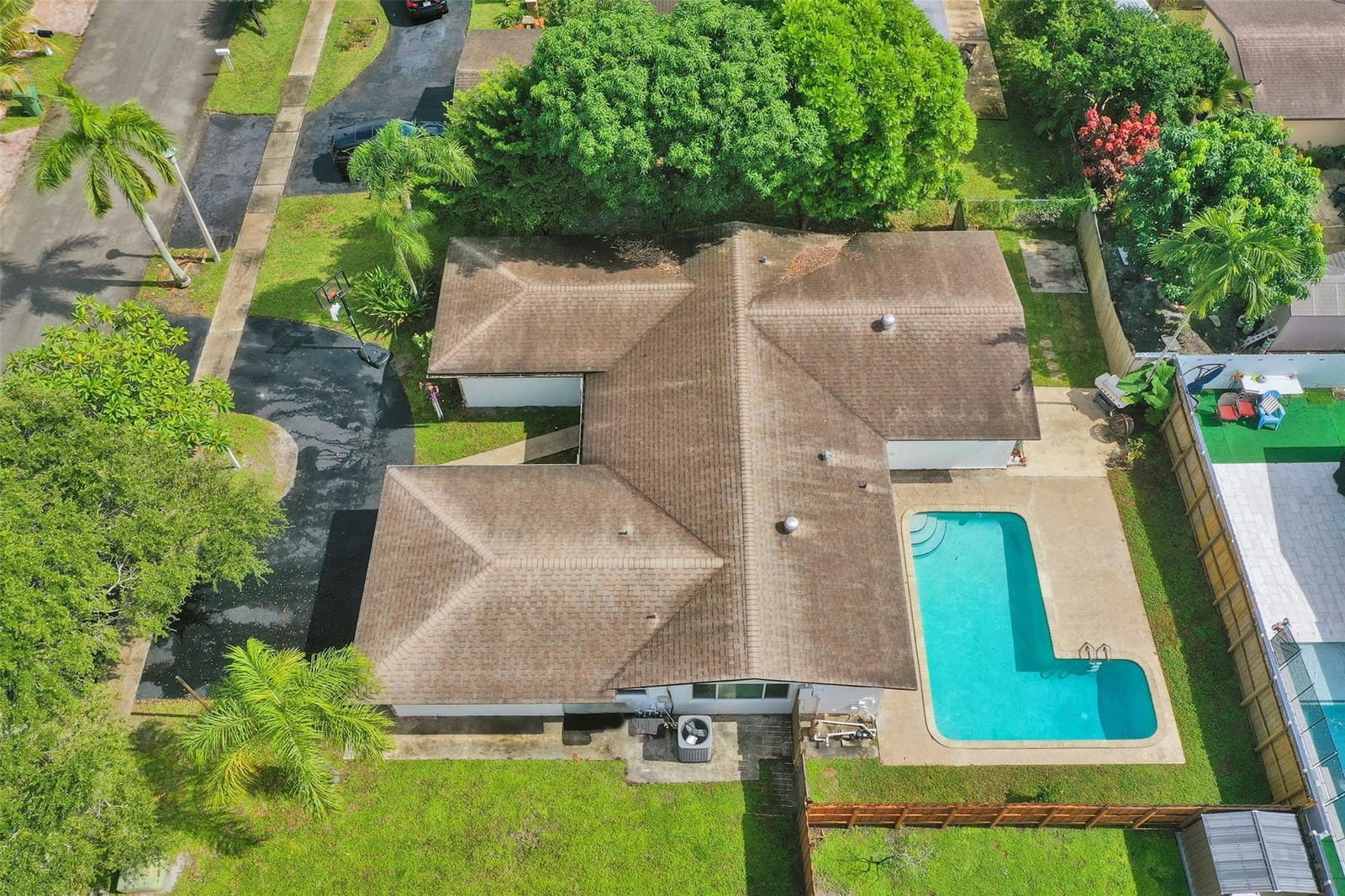 9348 NW 24th Place, Pembroke Pines, FL 33024 photo 11