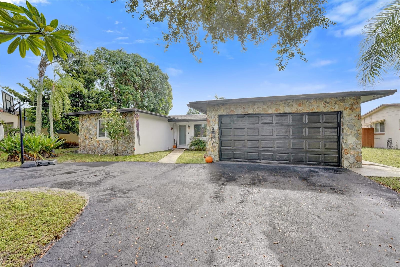 9348 NW 24th Place, Pembroke Pines, FL 33024 photo 21