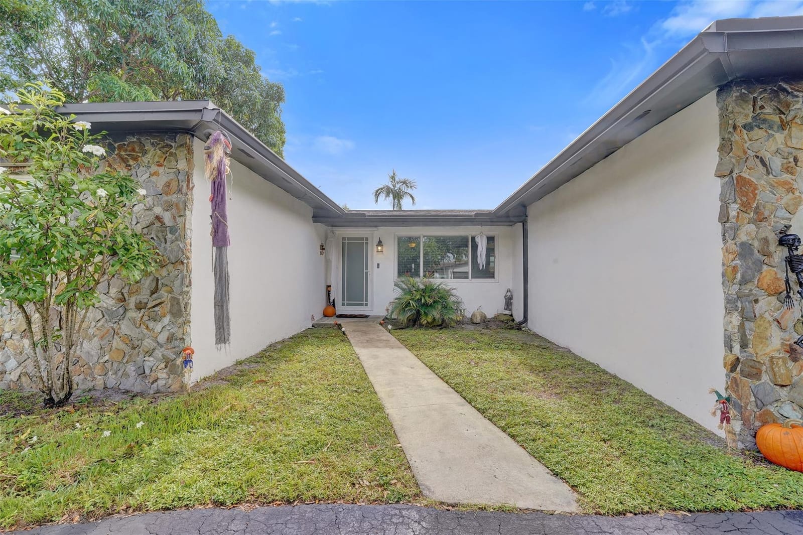 9348 NW 24th Place, Pembroke Pines, FL 33024 photo 22