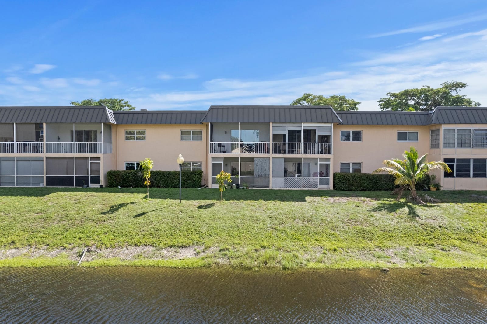 2 bedroom home for sale at 9374 3rd, Boca Raton, FL 33428 — $215,000
