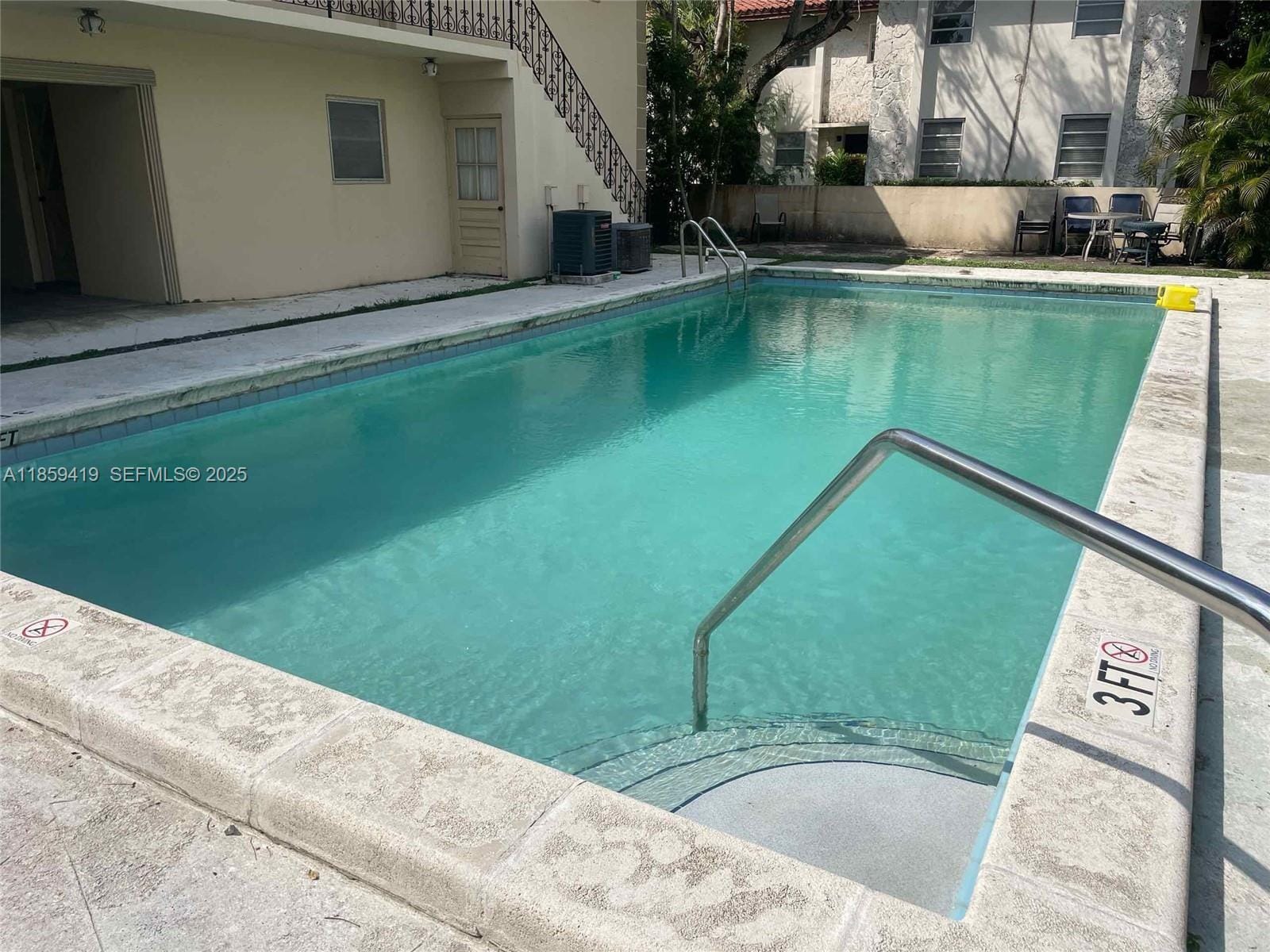 1239 Mariposa Avenue 6, Coral Gables, FL 33146 photo 4