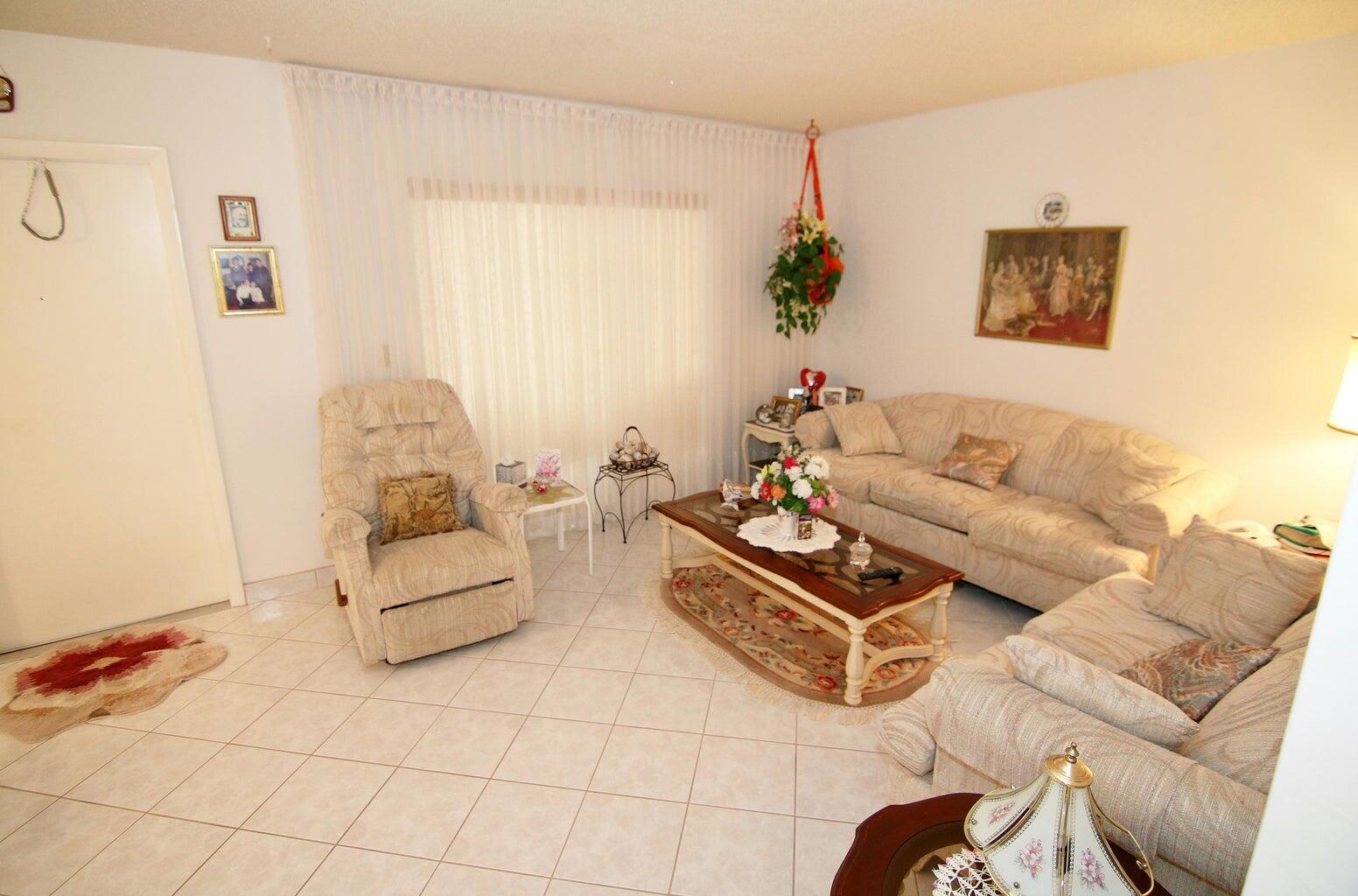 1753 3rd Avenue N 206, Lake Worth Beach, FL 33460, Lake Worth Beach