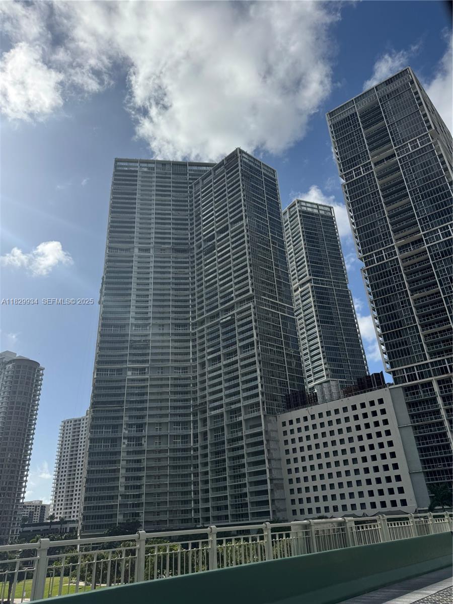 475 Brickell Avenue 4207, Miami, FL 33131, Miami